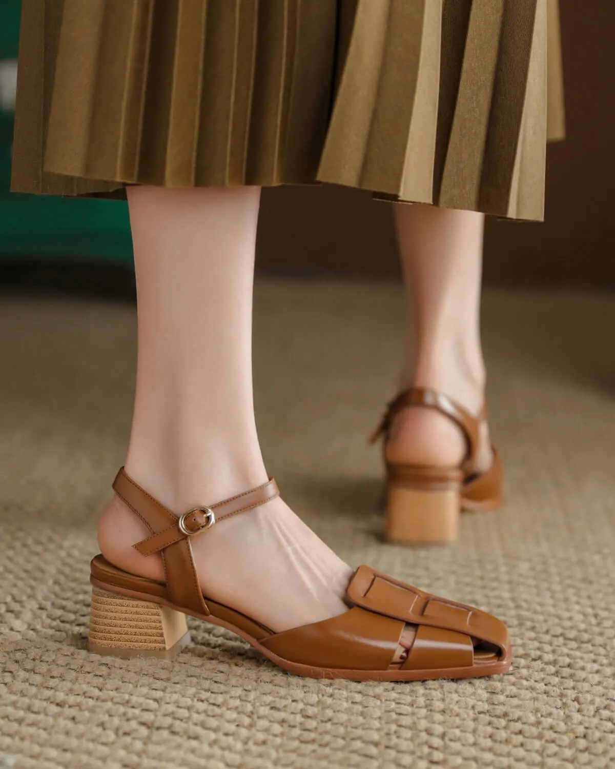 Voda - Block Heel Leather Sandals